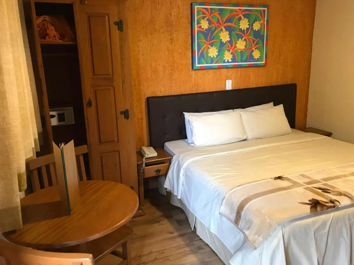 Hotel Monte Carlo Campos do Jordao 3*,